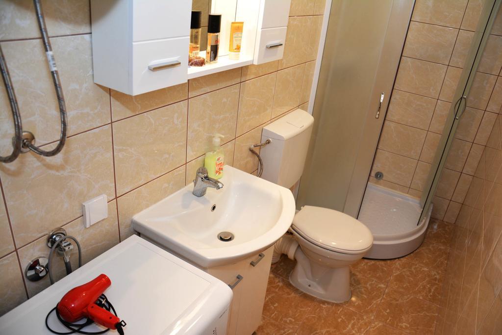 Apartment Biser Kotor Exterior photo